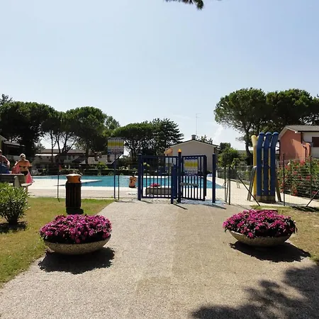 With Terrace In Village With Pools Appartamento *
