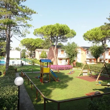 With Terrace In Village With Pools Appartamento *